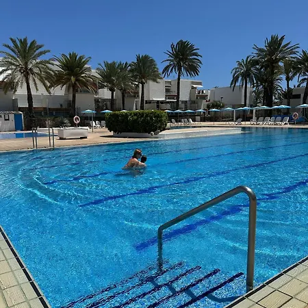 아파트 Everything Need Right Here *